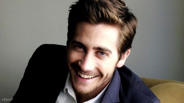 jake-gyllenhaal-smile-1080p